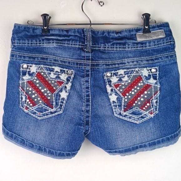 WALL FLOWER Patriotic Blingy Rhinestone Stars & Stripes Jean Shorts SZ - Picture 13 of 14